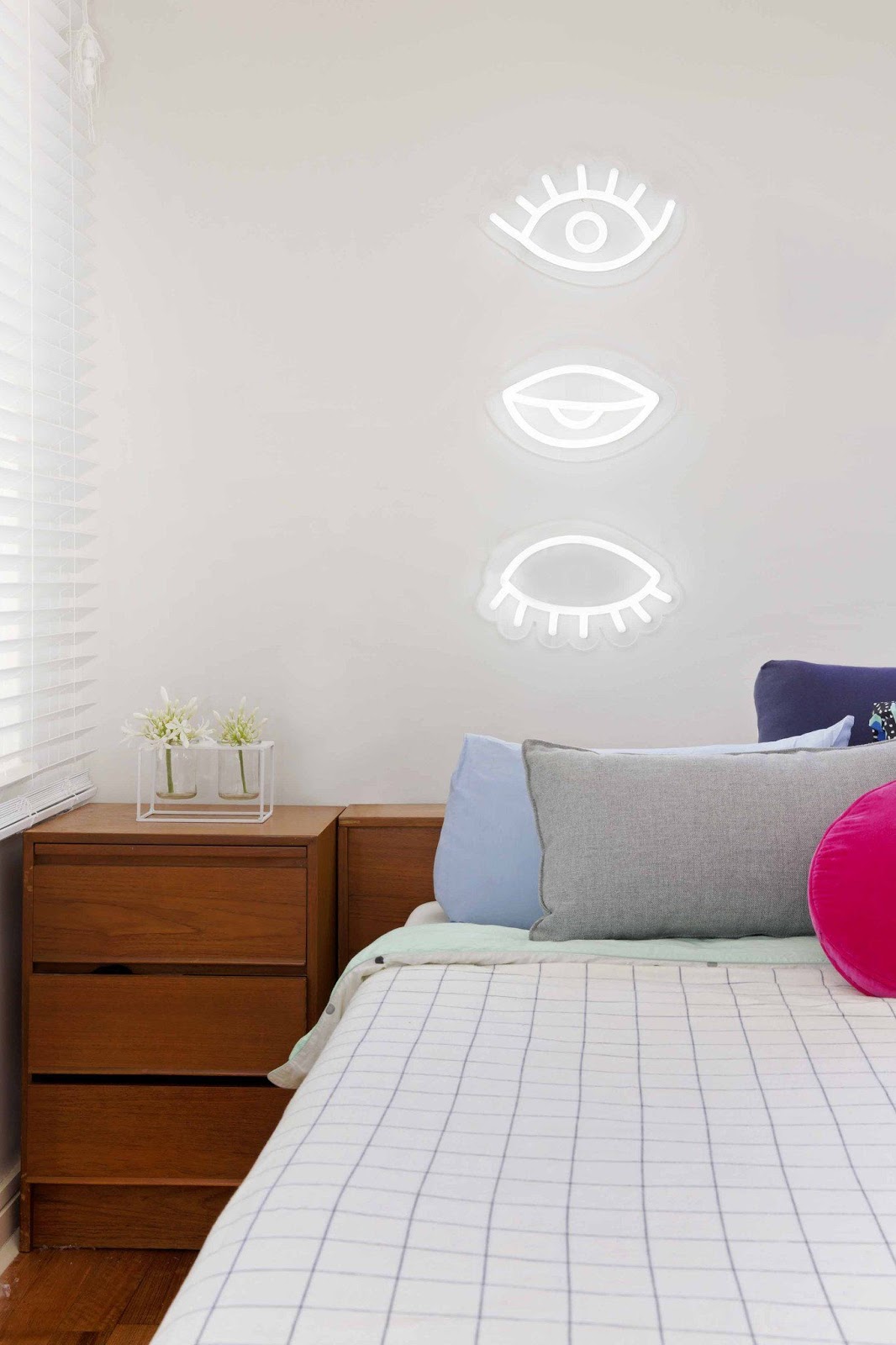 quarto neon