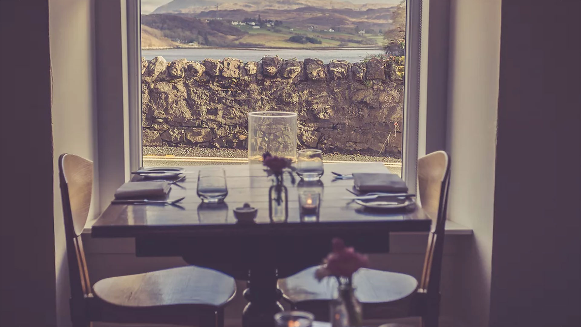 Eating at Scorrybreac in Portree, in Scotland