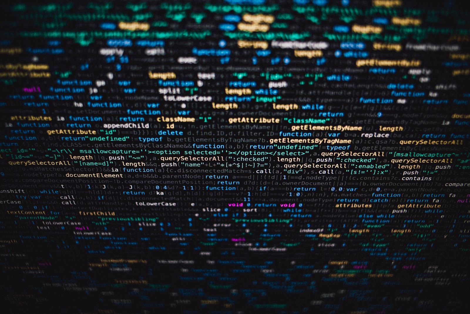 fotografia de uma tela de programação simbolizando a tecnologia que garanta que o bitcoin não term lastro