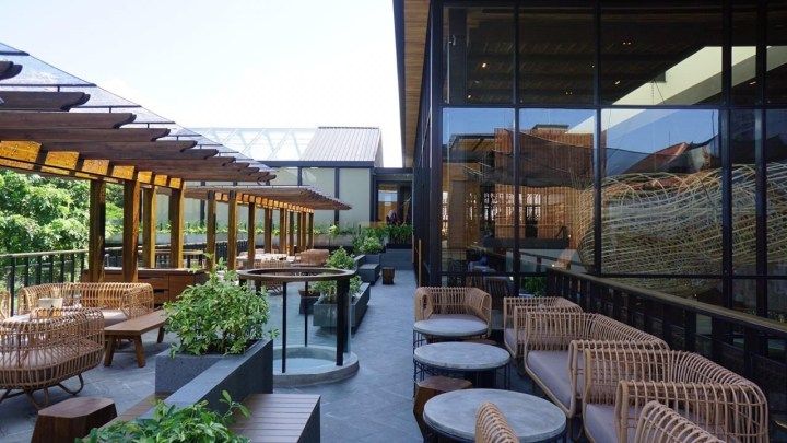 Area semi outdoor Starbucks Reserve Bali