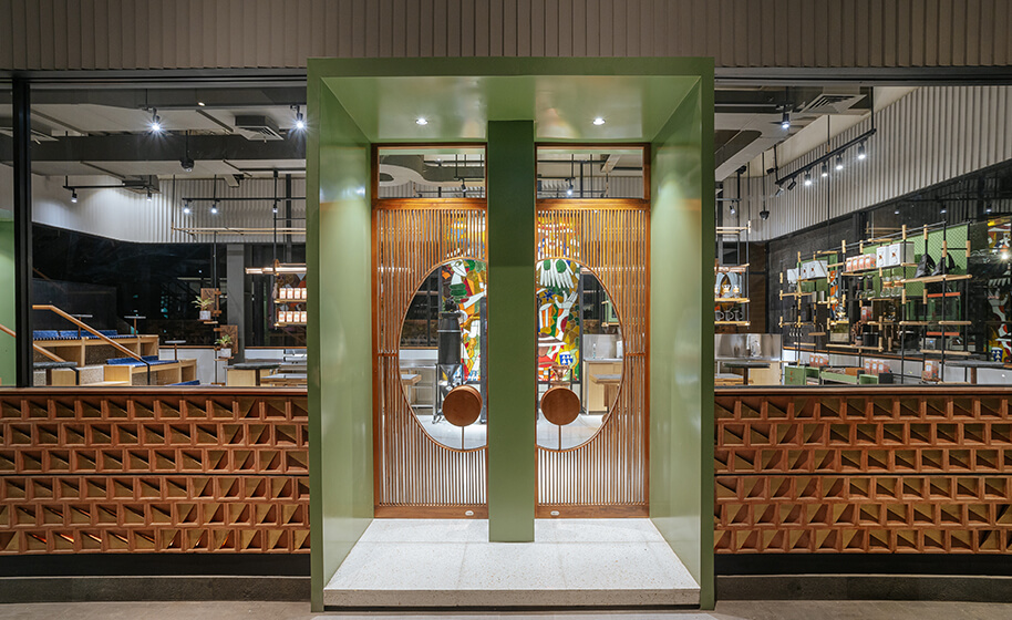 Bagian dalam Dewata Coffee Experience Center Starbucks Bali