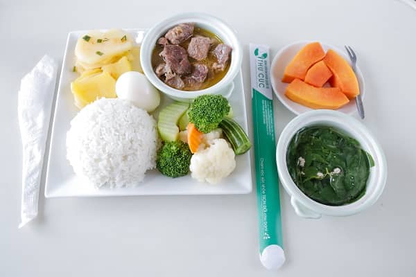 Một chế độ ăn uống khoa học trong thời gian ở cữ sau sinh sẽ rất cần thiết với mẹ bầu