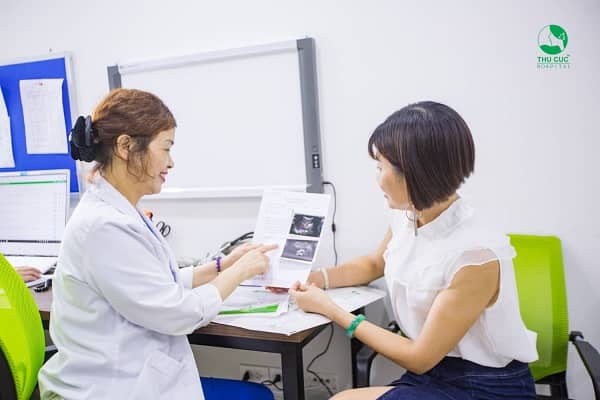 Thăm khám bác sĩ để xác định nguyên nhân và có biện pháp điều trị kịp thời
