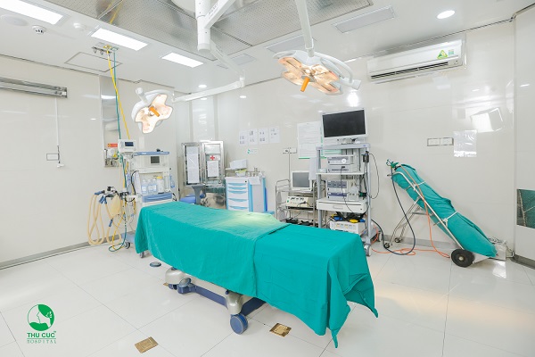 Hệ thống phòng mổ hiện đại tại Bệnh viện Thu Cúc.