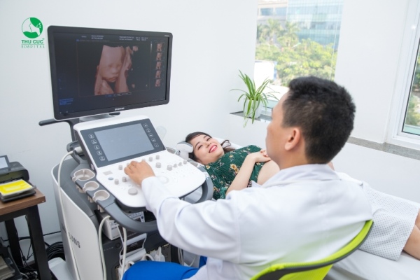 Hệ thống máy siêu âm hiện đại, giúp phát hiện sớm và chính xác dị tật ở thai nhi, đồng thời cho hình ảnh, cử động rõ nét của bé.
