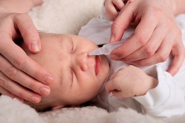 chăm sóc trẻ bị viêm phế quản tại nhà