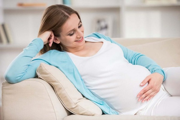 Chị em nên giữ tâm trang vui vẻ để chào đón con yêu
