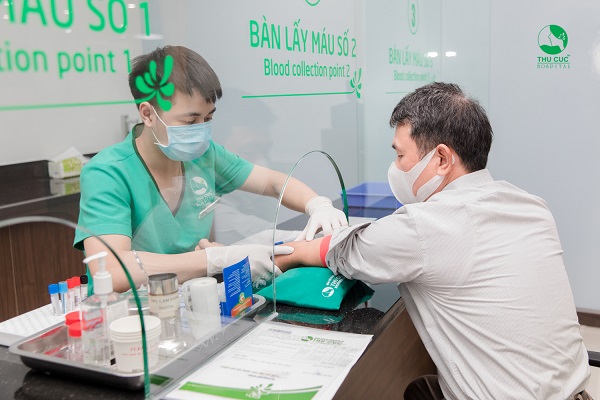Xét nghiệm máu trước khi thực hiện nội soi dạ dày