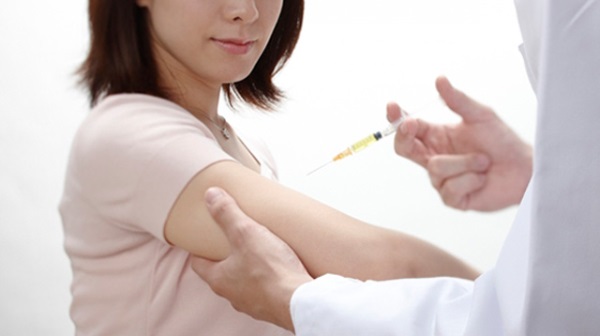 Tiêm phòng vắc xin HPV chính là cách tốt nhất để phòng ngừa ung thư cổ tử cung.