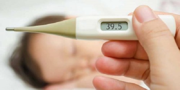 biểu hiện sốt virus ở trẻ em