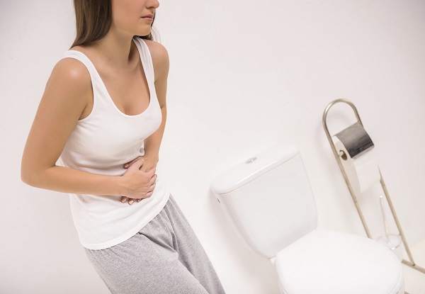 Bệnh nhân thường có những cơn đau khó chịu khi mắc sỏi tiết niệu