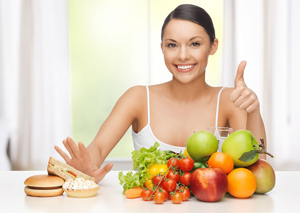Chế độ ăn uống và sinh hoạt là chìa khóa điều trị táo bón