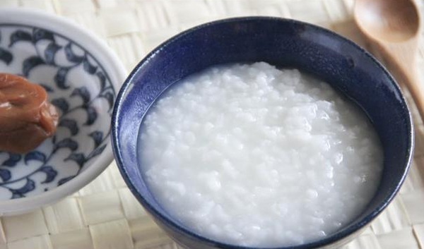 đau bụng đi ngoài nên ăn gì