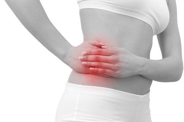 Đau bụng khu vực hố chậu phải là một trong những dấu hiệu cảnh báo viêm manh tràng