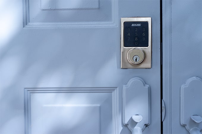 Can tenant change the door lock?