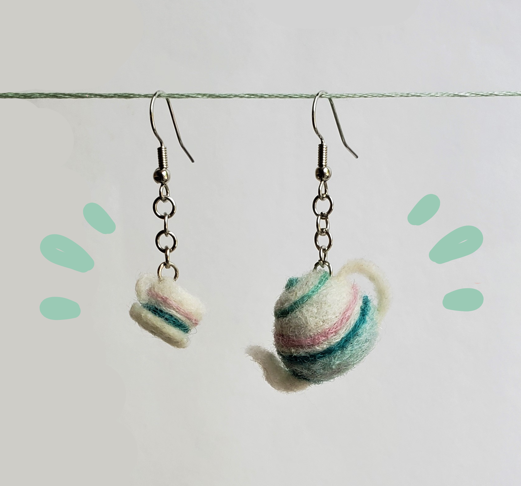 Image 1 - A mini felted teacup and teapot earing set