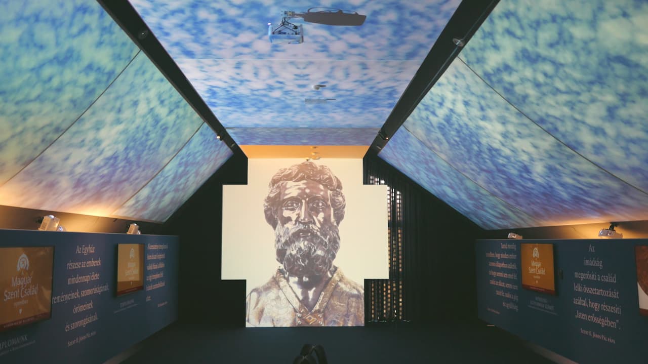 Diocesan Museum of Székesfehérvár - Digital signage use case from Museum industry! (VIDEO)