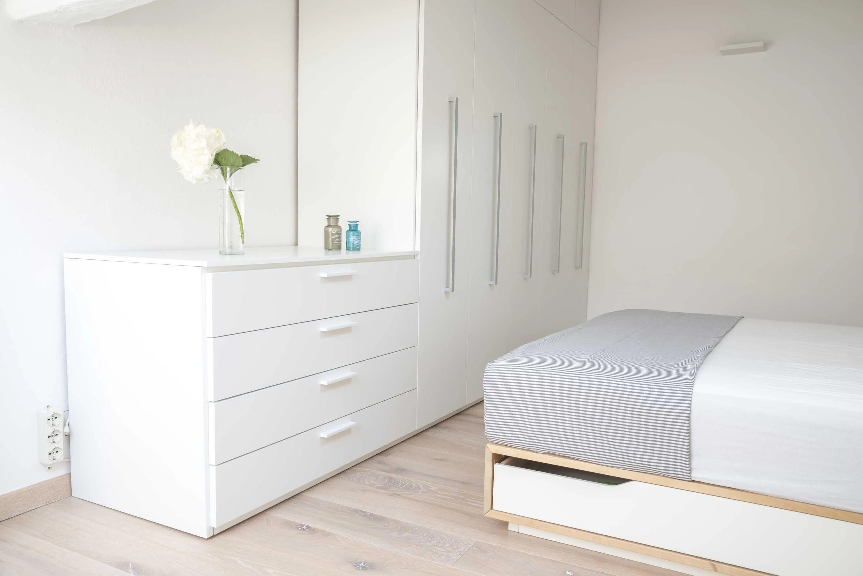 Built In Robes Whyalla | Build In Wardrobe Installations Whyalla