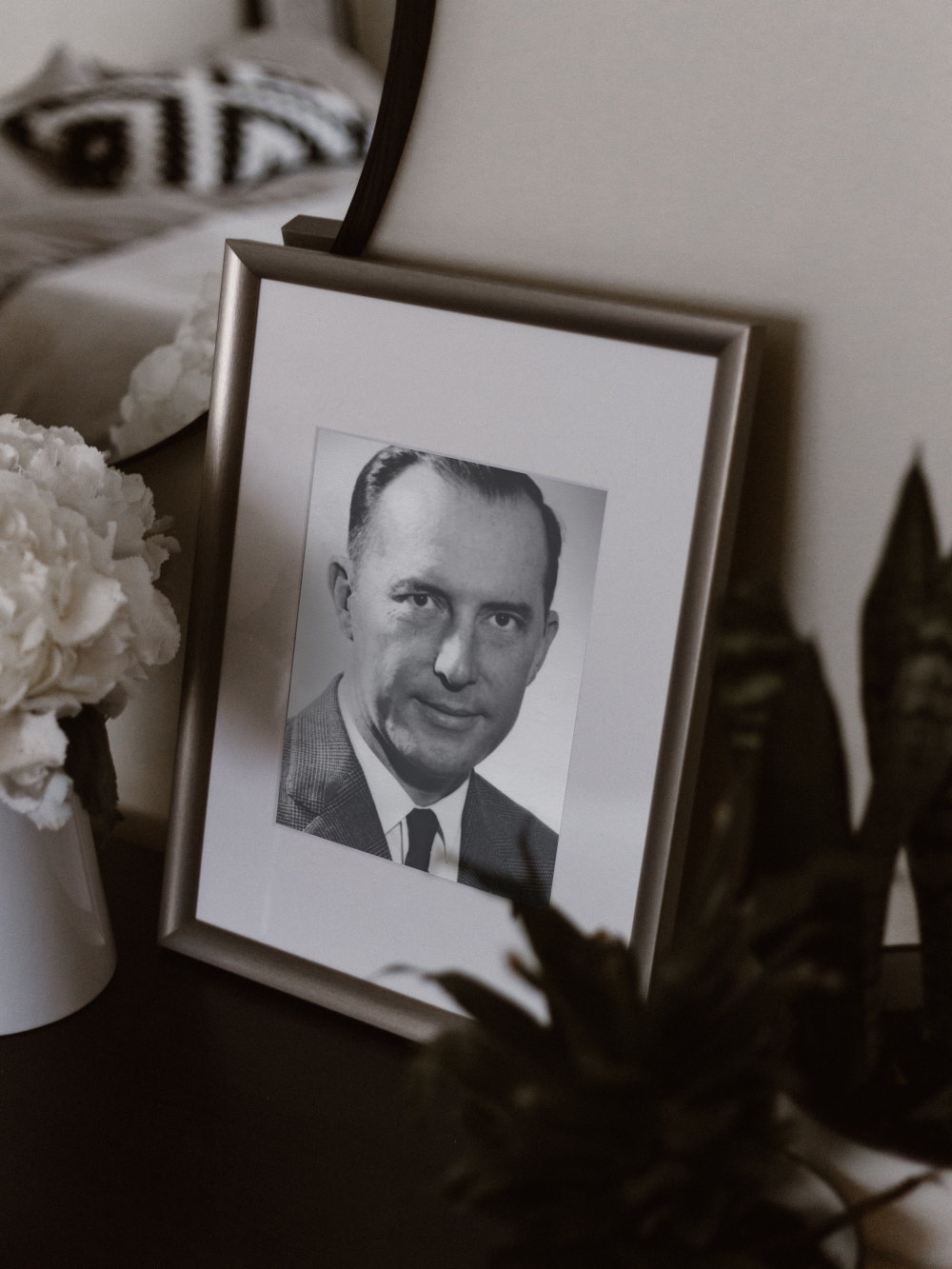FAQ | About Derek Prince | Derek Prince Ministries