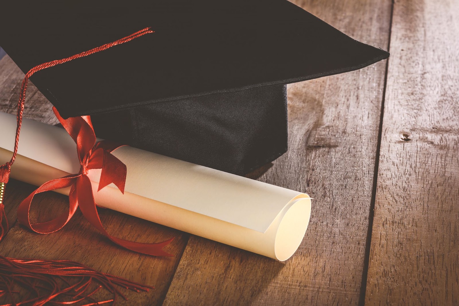 Para ser aceito pelo INEP o diploma precisa cumprir alguns pré-requisitos. Foto: Reprodução/Adobe Stock