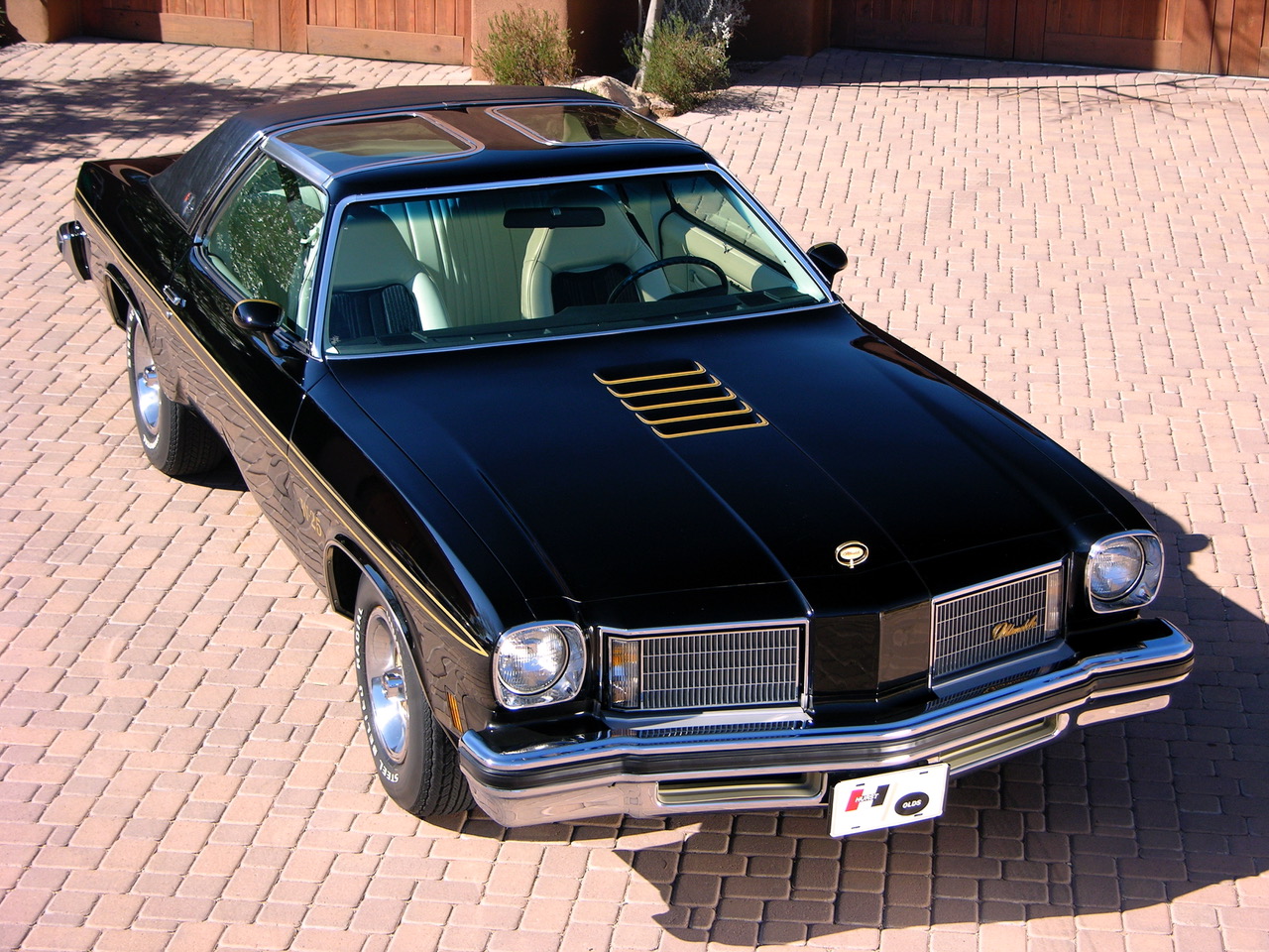 The Legendary Hurst/Olds