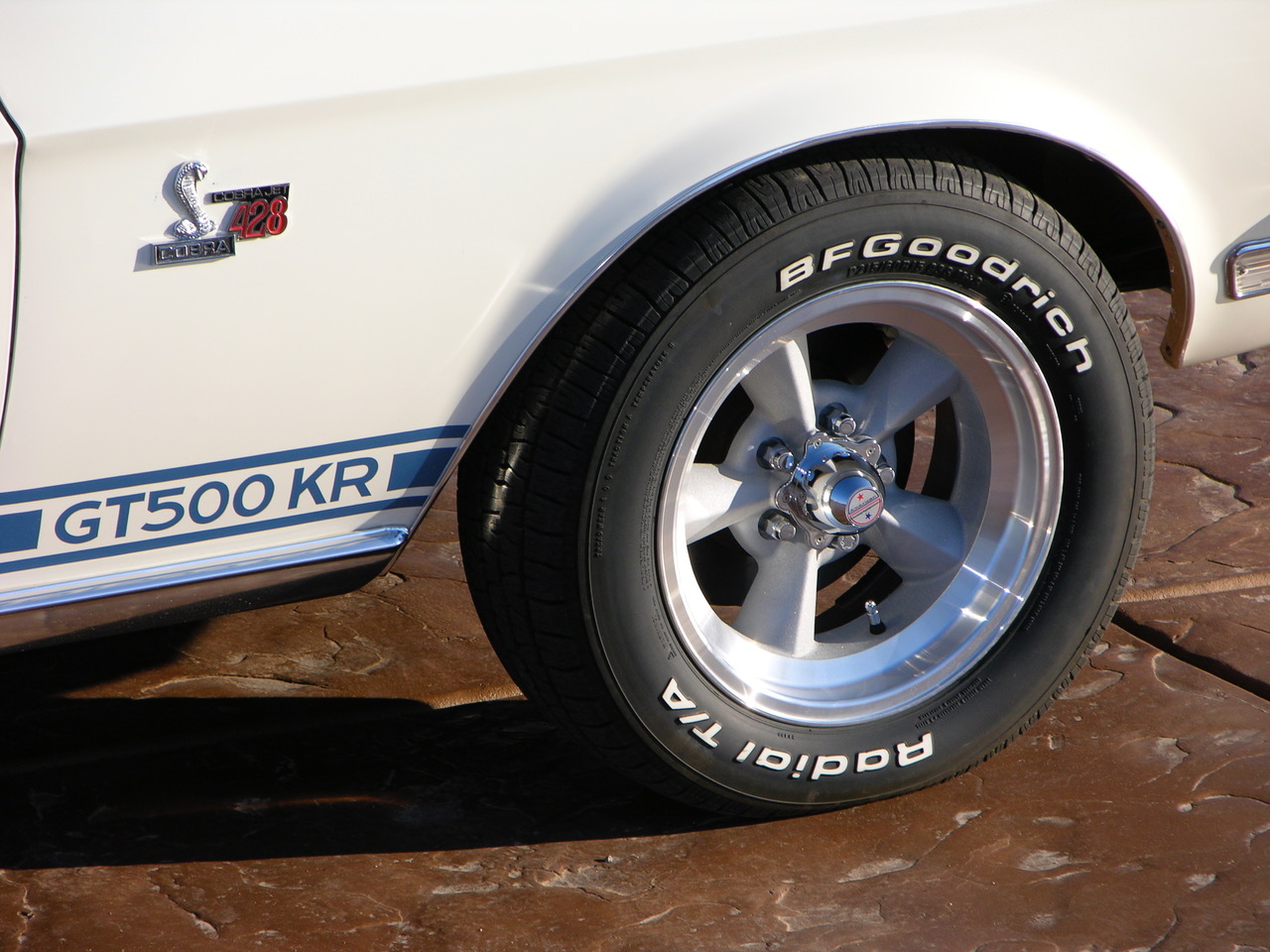 SHELBY GT 500-KR