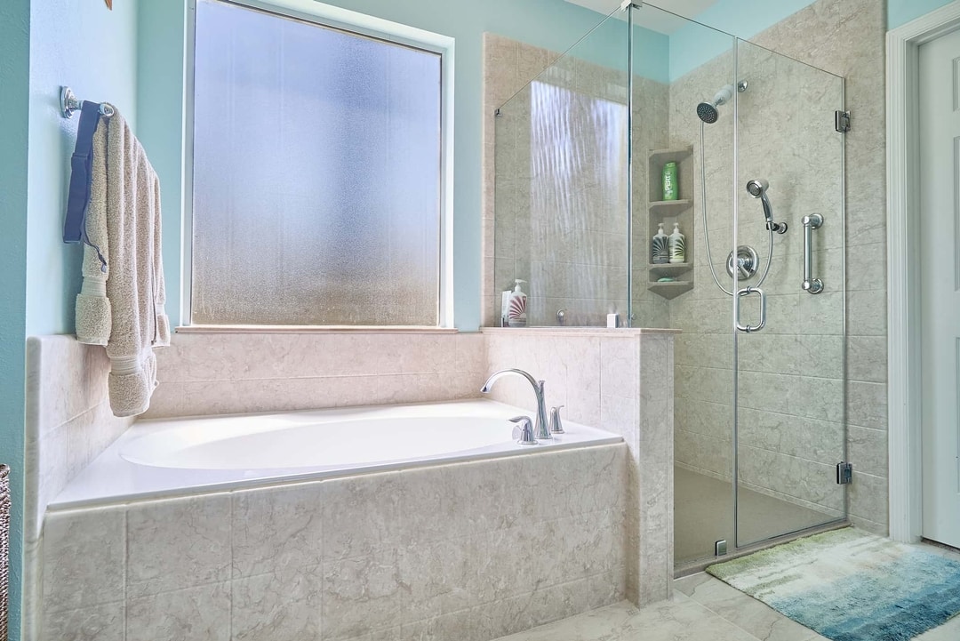 BCI Tub and Shower Systems EZ Bath No Grout Solution