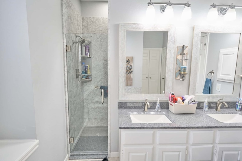 Onyx Vanity Top and BCI Shower EZ Bath