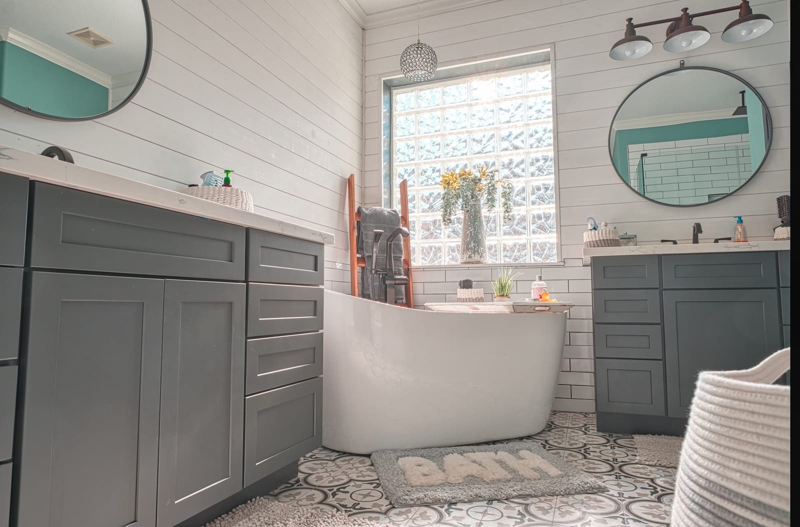 Bathtub Remodeling With EZ Bath Remodel Your Bathroom Today