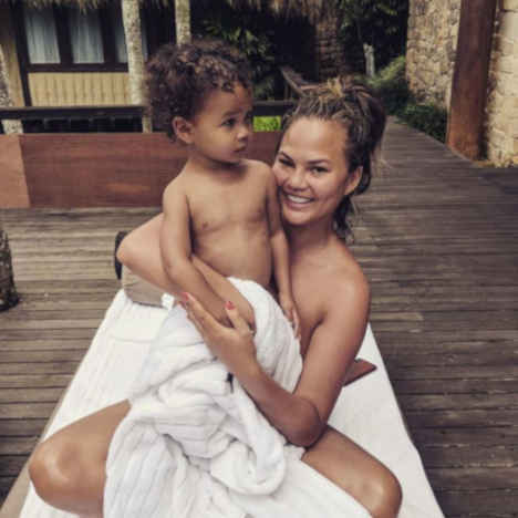Chrissy Teigen Son