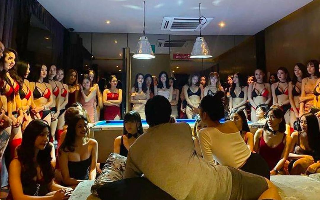 Thai Gogo Bars vs Thai Gentlemen Clubs Which One Is For You?