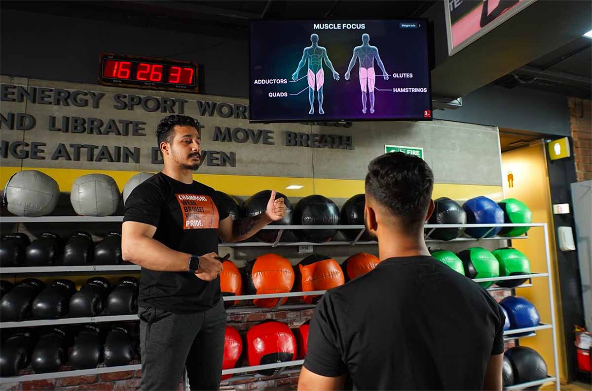 Elevate your group workout experience with Screen Assisted Training