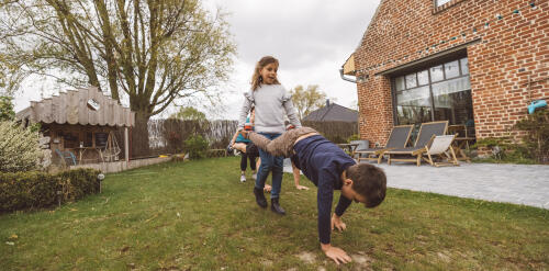 Sports challenges: activities for children and parents at home