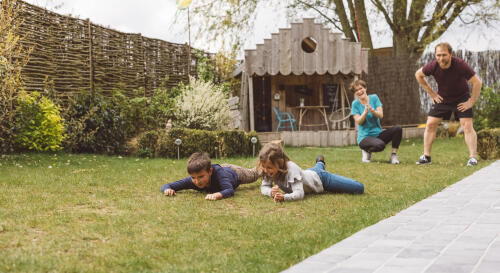 Sports challenges: activities for children and parents at home