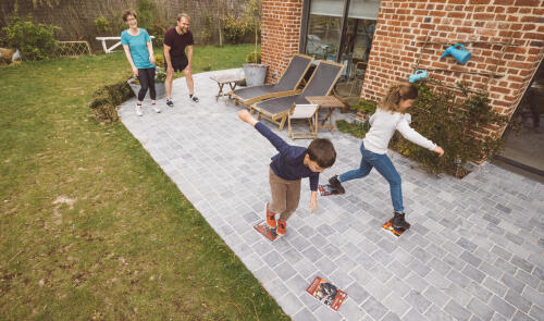 Sports challenges: activities for children and parents at home