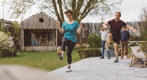 Sports challenges: activities for children and parents at home