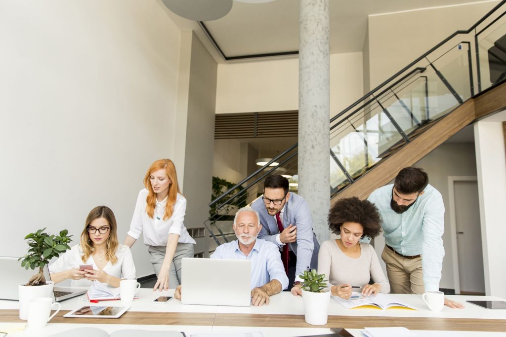 As diferentes gerações no mercado de trabalho: entenda cada uma