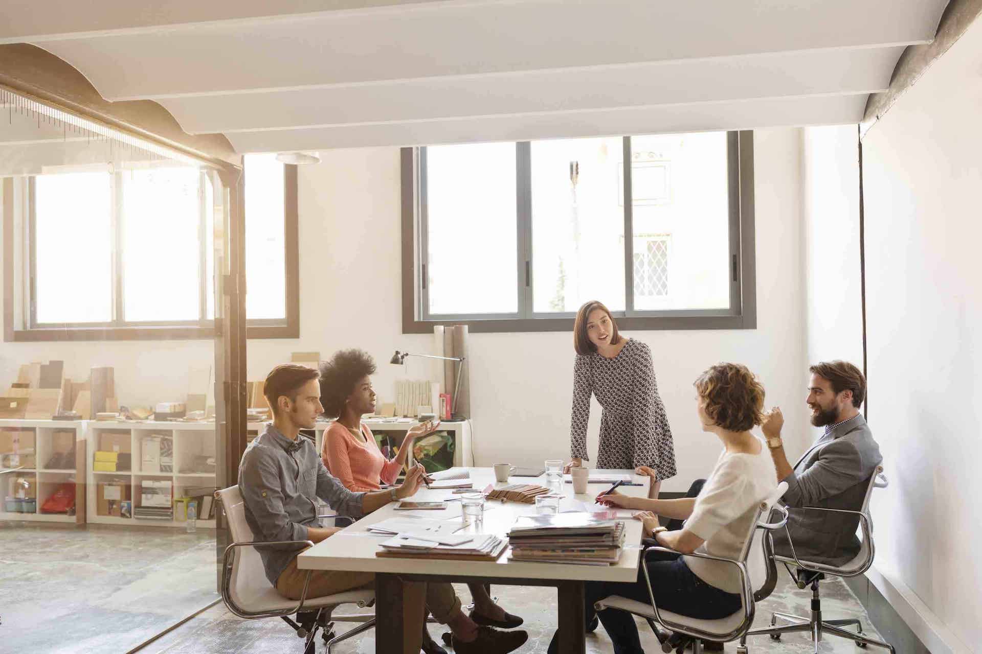 Conheça 3 benefícios do trabalho em grupo para a organização