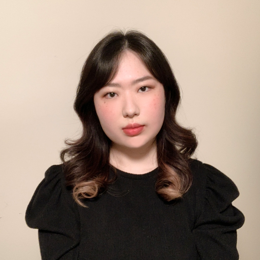 Picture of Seohyun Jung, wearing a black blouse