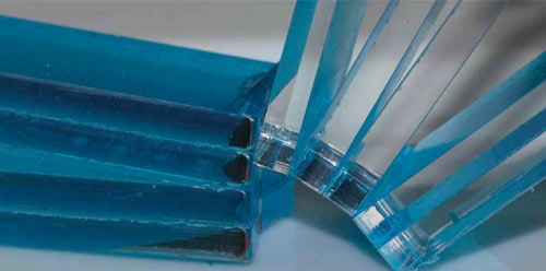 Le plexiglas pour remplacer le verre d'un panneau solaire
