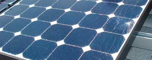 Le verre de votre panneau solaire est fissuré ? Vous pouvez le réparer vous-même