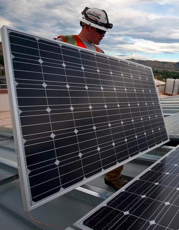 L'installation de votre kit d'étanchéité peut être faite par des techniciens Nouvel'R Energie