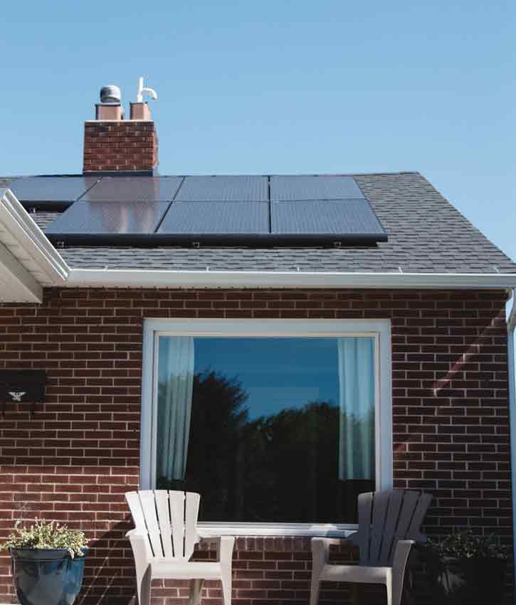 Dépannage des panneaux solaires couverts par l'assurance après une canicule.