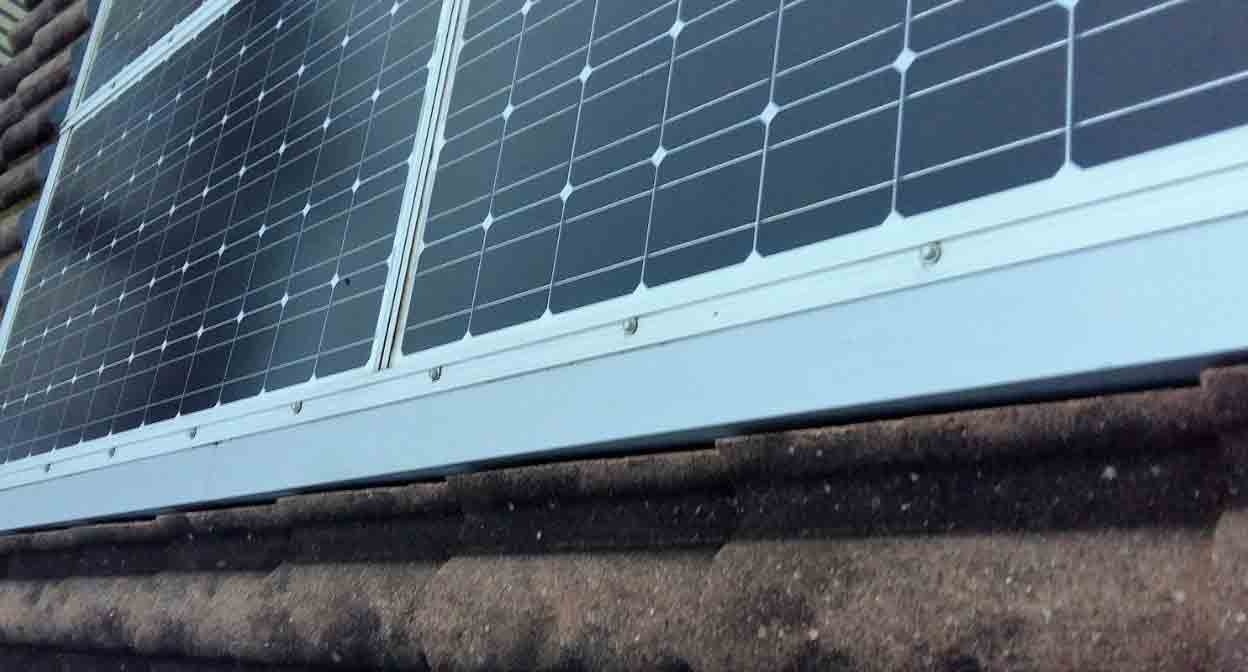 Nouvel'R vous explique l'installation de panneaux solaires en intégration simplifiée