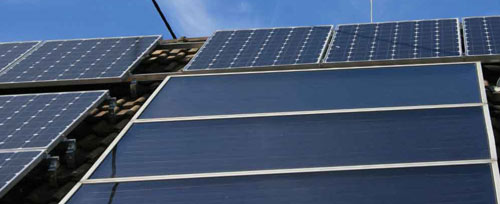 Les panneaux solaires permettent de faire des économies sur le chauffage.