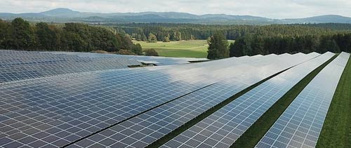 Les panneaux solaires au sol ne donnent pas accès aux aides
