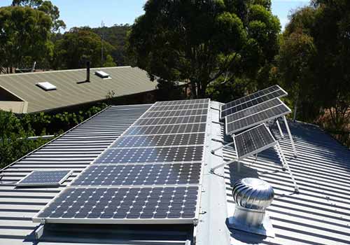 Prenez en compte les caractéristiques de votre habitation avant d'installer des panneaux solaires polycristallins