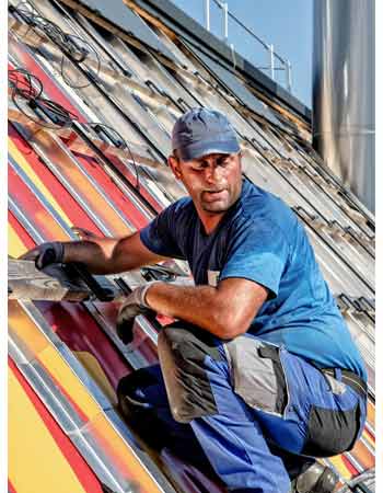 Pour bénéficier de ma prime rénov', vous devez effectuer l'installation photovoltaïque par un installateur RGE.