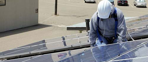 Choisissez un installateur solaire local pour la pose de vos panneaux