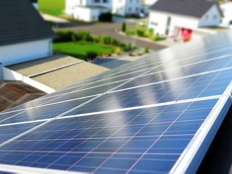 Le fonctionnement des panneaux photovoltaïques pour être autonome en énergie